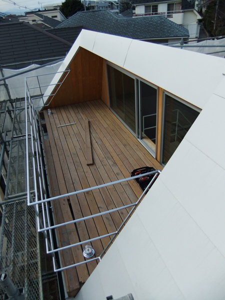 屋上テラスの外部手すりつきました 建築事務所は日々考える 屋上テラスの外部手すりつきました 建築事務所は日々考える