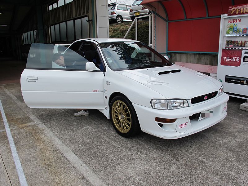 二式水上戦闘機とGC8型インプレッサ_f0076731_14494828.jpg
