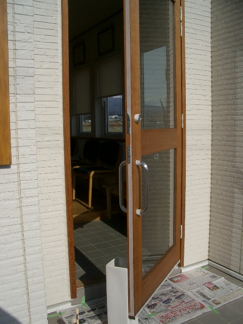 木製ドアの塗装①_a0155844_11222244.jpg
