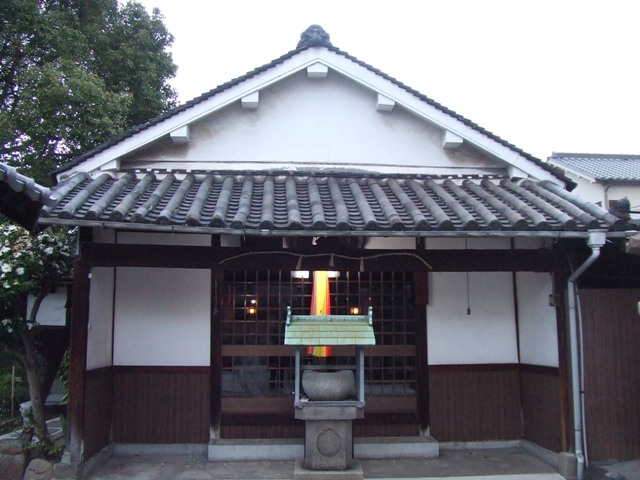 Gokuraku Temple and the town of Oriono, on and off Kumano Road_e0046748_174152.jpg