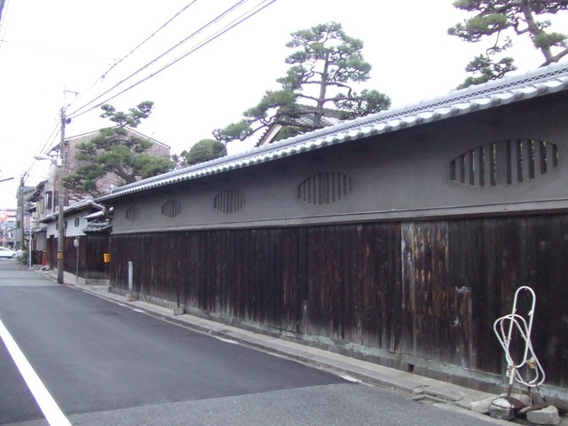 Gokuraku Temple and the town of Oriono, on and off Kumano Road_e0046748_1772686.jpg