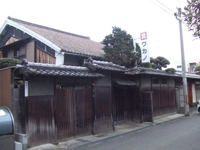 Gokuraku Temple and the town of Oriono, on and off Kumano Road_e0046748_1774046.jpg