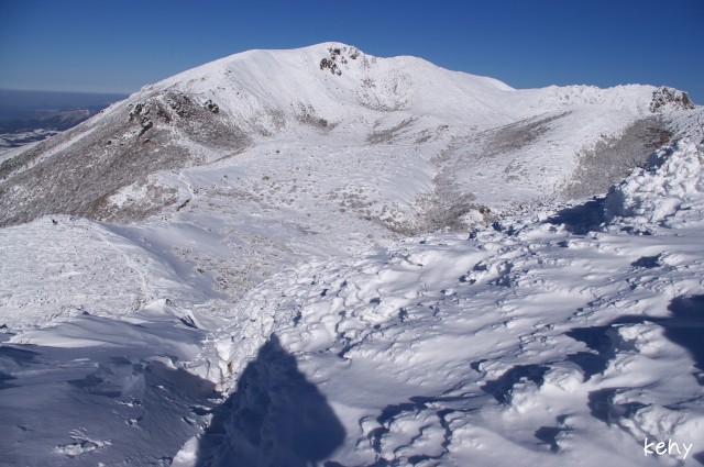 雪山で大賑わい！_e0151447_23112967.jpg