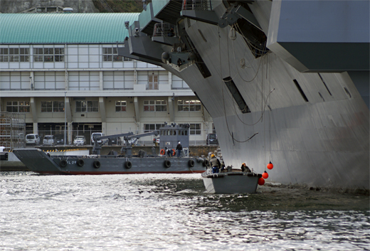 『YOKOSUKA軍港めぐり』動き出した2011年_e0150566_0455162.jpg