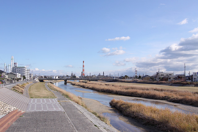 お正月四日市紀行　　　- 四日市の空　12/31 13:19-20 -_b0067789_226832.jpg