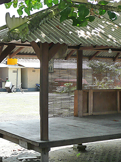 バリの風景5 地元漁民の憩いの場_b0014003_21531230.jpg