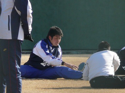 鼻水の向こうのルーキー達・・・1月11日ロッテ新人自主トレ_b0166128_90820.jpg