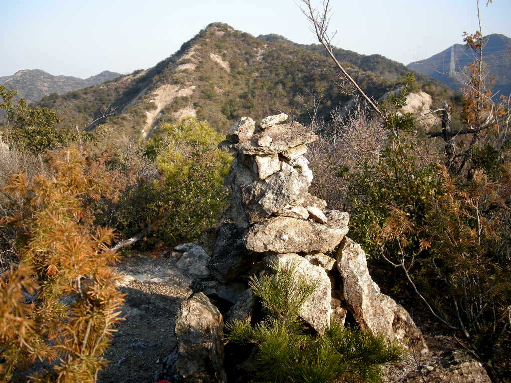 1年ぶり、やってきました三草アルプス（大坂山）_b0185573_1319178.jpg