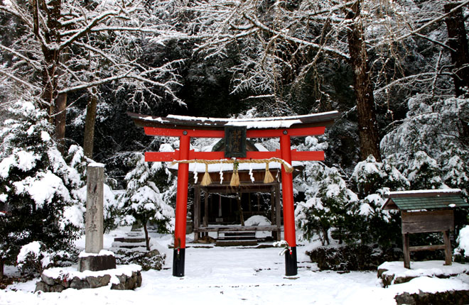 雪景色　岩戸落葉神社_e0048413_18225028.jpg