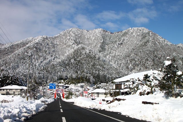 美山　かやぶきの里　雪景色1_e0048413_11443256.jpg