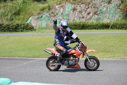 a0198286_1343273.jpg
