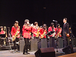 バッファロー ~ 金沢 姉妹都市交流事業「空を翔るJAZZ」_e0118827_231267.jpg