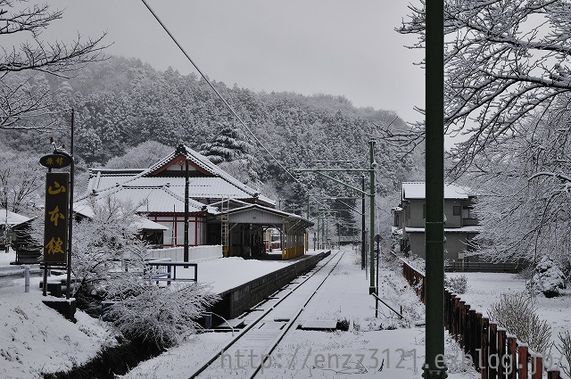 「雪の駅舎･･･」１月１７日今日のショット_d0019260_1263580.jpg