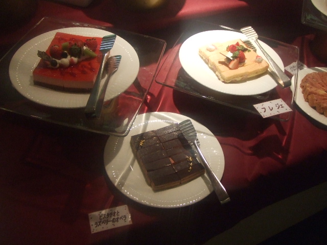 パレスホテル大宮 パルテール 苺スイーツブッフェ_f0076001_0245934.jpg