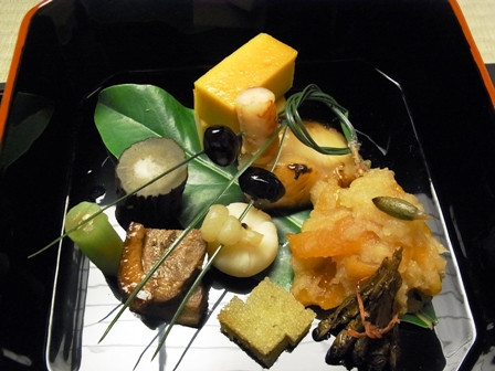 柿傳・茶の湯同好会の初釜へ_a0138976_2144514.jpg