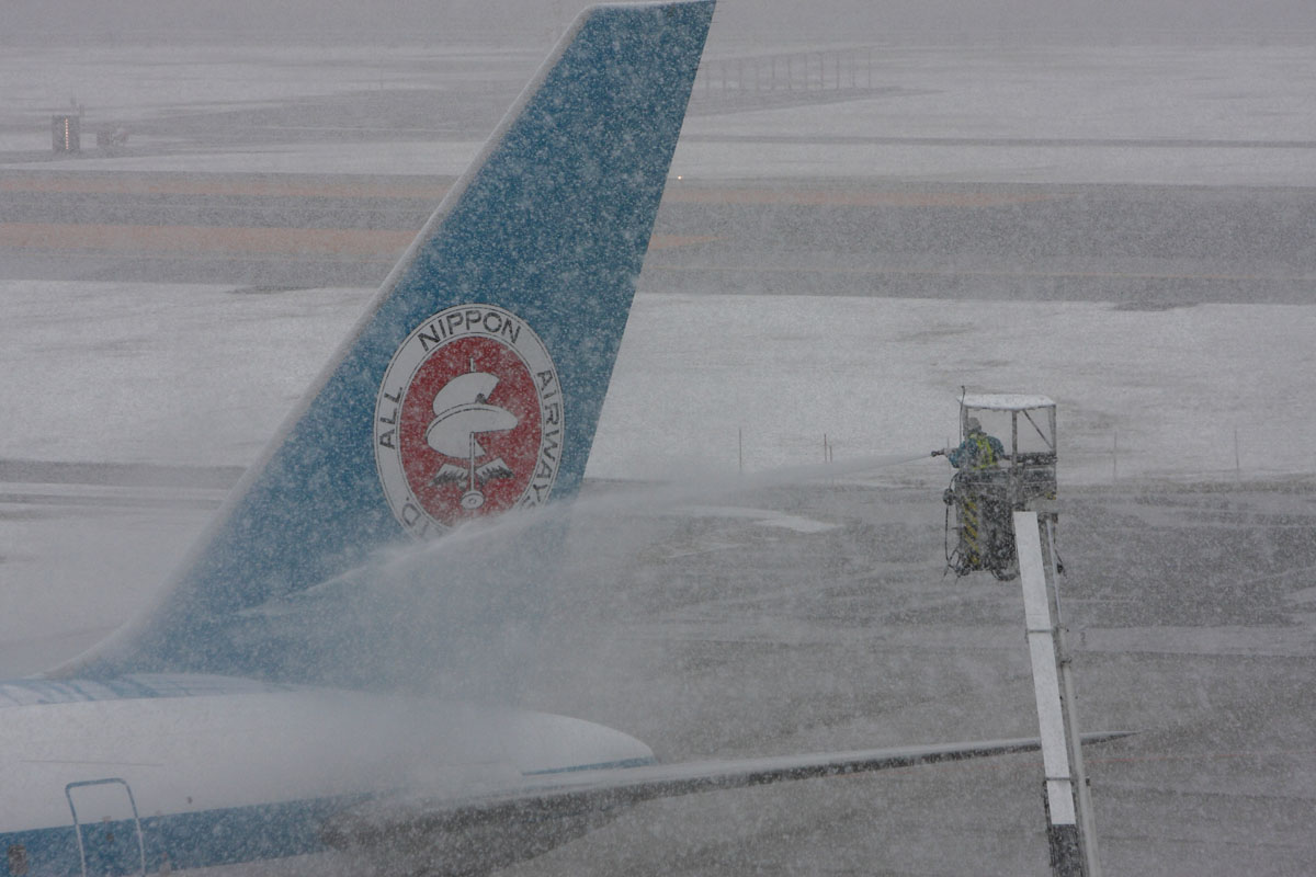 富山空港より、Merry Christmas!_c0187989_2221399.jpg