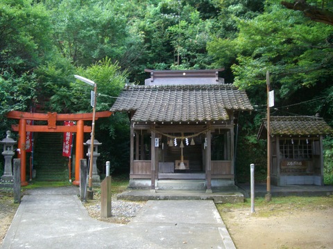 日奈久の路地裏を歩く。_d0116009_11204125.jpg