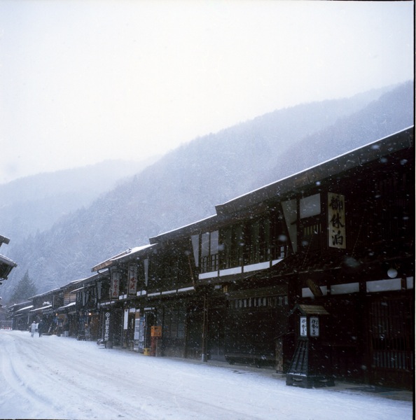 冬の宿場町+小野神社　　今度はローライフレックス_b0141043_2114846.jpg