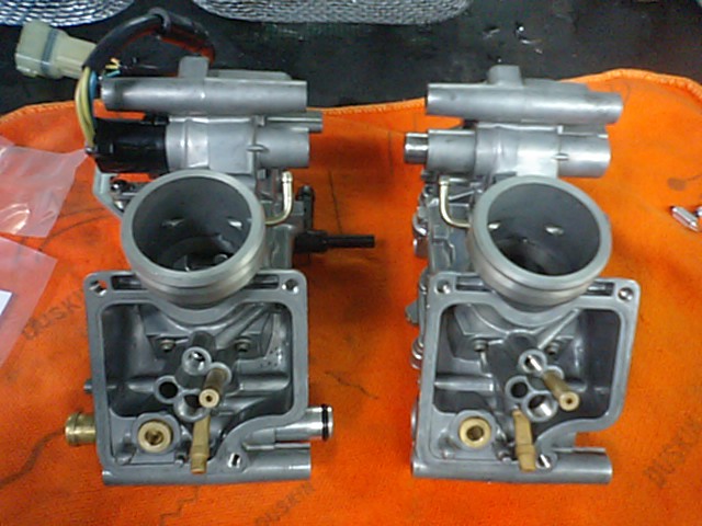 NSR250キャブレーター!_e0114857_21355821.jpg