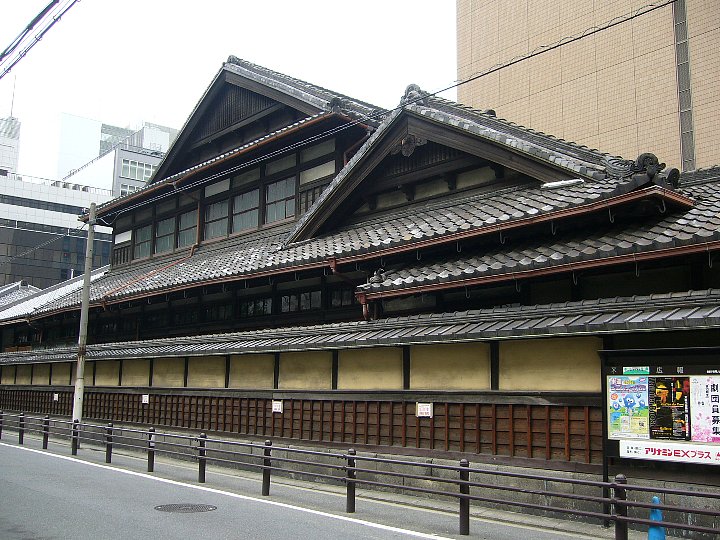 大阪市立愛珠幼稚園 レトロな建物を訪ねて