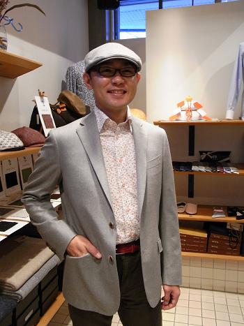 “冬らしい”素材で ~ カラーもウエイトも ~ ライトにライトに ~ “グレーフランネル” 編_c0177259_19253357.jpg