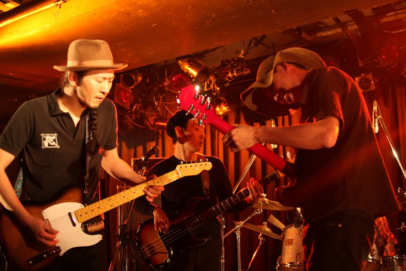 20101223 「HOLLYWOODJUSTICE!!!!!!!!!!!!!!!!!!!!!!!!!!!」@渋谷O-nest_c0086868_22105718.jpg