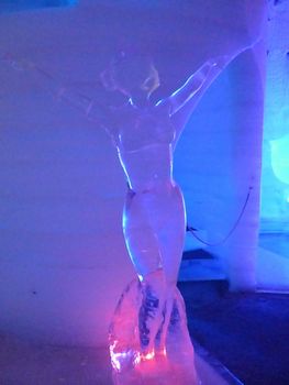 氷の彫刻博物館 (チェナ温泉)_b0135948_10122817.jpg