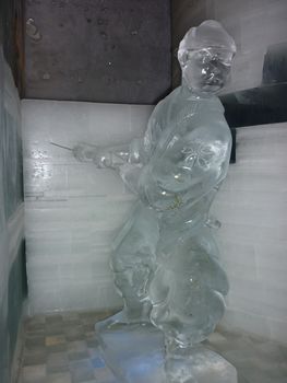 氷の彫刻博物館 (チェナ温泉)_b0135948_10124296.jpg