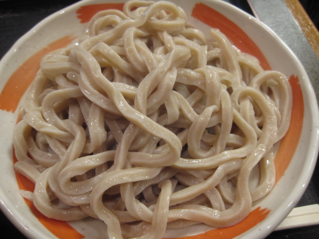 小平うどんの「肉増しうどん600g」¥950@聖蹟桜ヶ丘_b0042308_23312376.jpg