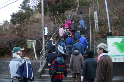 1/22六国見山森林公園の手入れの様子（撮影：島村国治）_c0014967_23205322.jpg