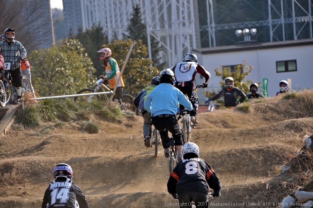 ２０１１JOSF緑山オープニングレース（１月定期戦）VOL5：マスターズ決勝_b0065730_2346648.jpg