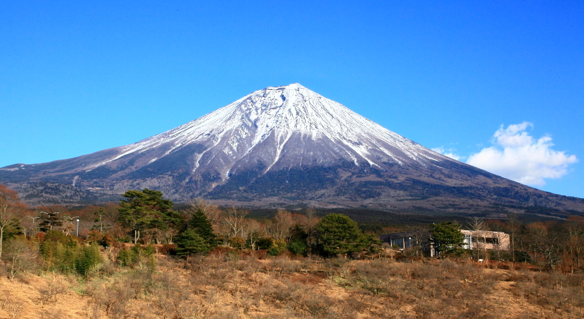 パール富士 富士宮市朝霧富士桜自然墓地公園 小さな旅で観た情景 パール富士 富士宮市朝霧富士桜自然墓地公園 小さな旅で観た情景