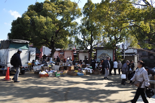 太子会の骨董市 -大阪　四天王寺。_e0125762_4431786.jpg