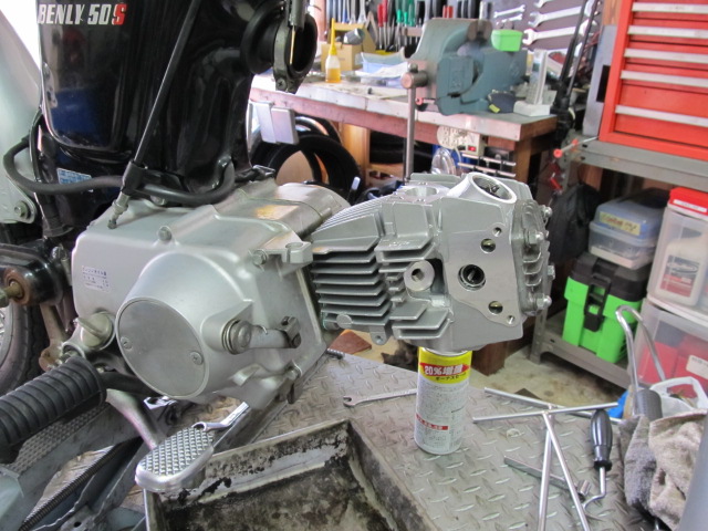 ベンリィ50Sボアアップ作業組み込み編 : モーターヘッド サイクル