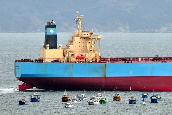 VLCC“MAERSK HAKATA” _e0158925_23175972.jpg