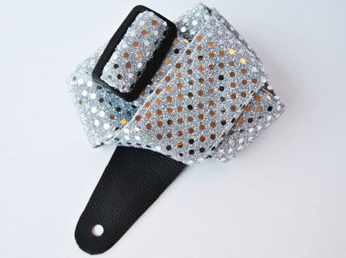 派手カッコカワイ〜「Guitar Straps × 4種」。_e0053731_20121151.jpg