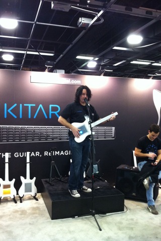 NAMM2011　　その１_d0147980_17204846.jpg