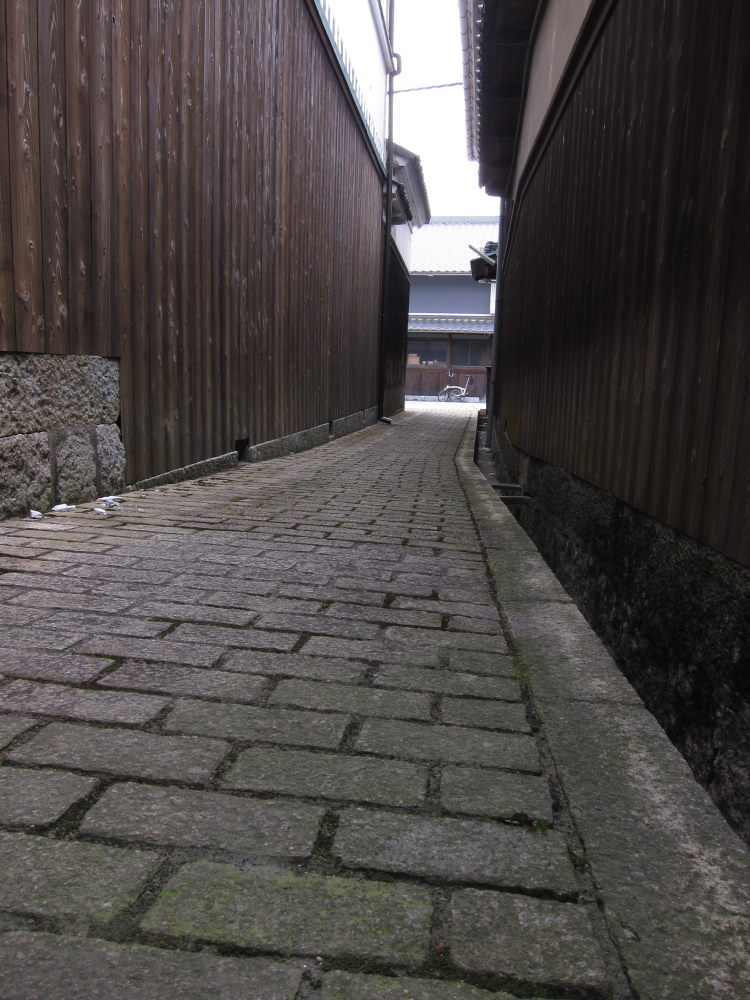 寝る間も惜しんで．．．_e0138081_7454493.jpg