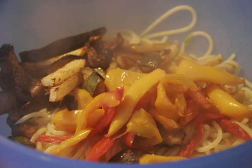 真冬に食べる夏野菜のパスタ_f0106597_224348100.jpg