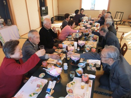 1月２５日　　句会の新年会・鰤と大根の和風スープ_c0067508_2222180.jpg