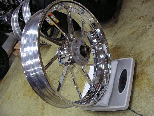 ZEPHYR1100+GALE SPEED TYPE-R : エビスモータース 店長のひとりごと ZEPHYR1100+GALE SPEED TYPE-R : エビスモータース 店長のひとりごと