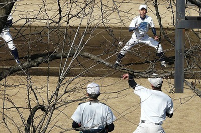 東都大学巡り・・・亜細亜大編 “あっ、東浜くん♪”_b0166128_1016228.jpg