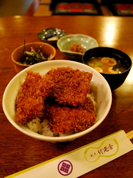 竹の家のソースカツ丼_c0177814_1793970.jpg