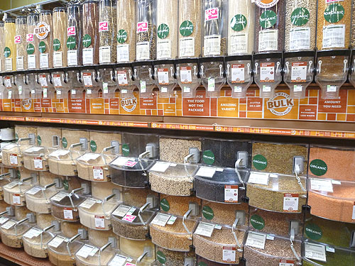 Whole Foods Market(ホールフーズマーケット)01_c0152767_1844075.jpg