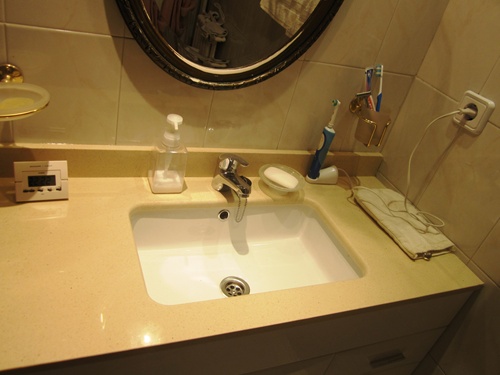 洗面台 El mueble de banyo_b0064411_8144790.jpg