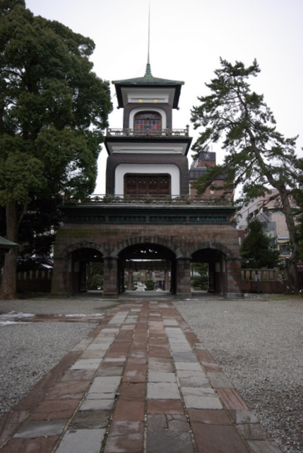 518　尾山神社_c0195327_1846218.jpg