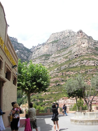 b0204492_3194100.jpg