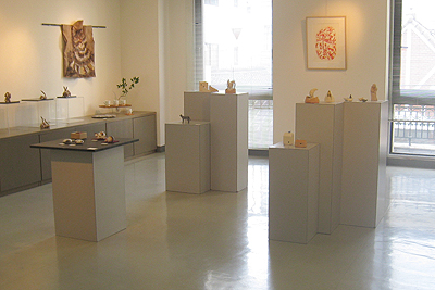 〜2/1 その2 企画展<南室>「問わず語りの猫たち」展_f0106896_15512113.jpg