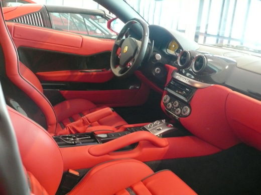 Ferrari 599 on the road_a0129711_1820076.jpg