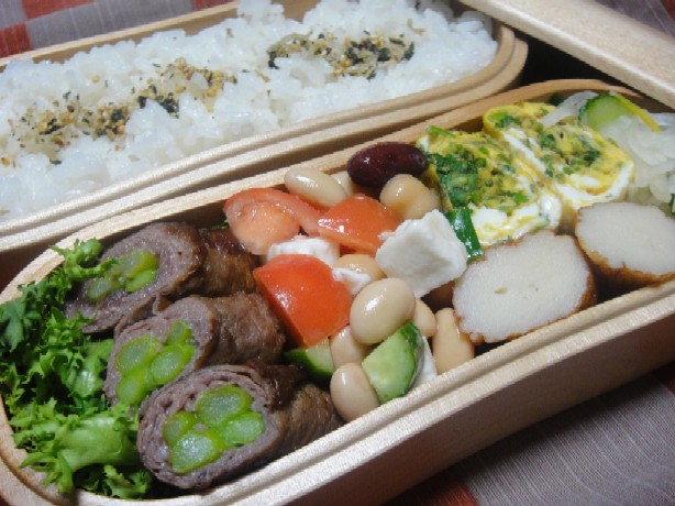 １月２８日　牛アスパラ巻き弁当_b0044825_836756.jpg